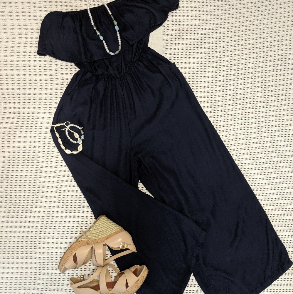 Hollister Dark Blue/Navy 💙 Strapless Jumpsuit Size Small